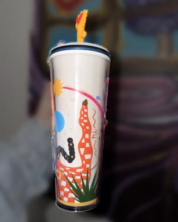 Vaso Starbucks original Hola, adorno de sol con corazón, vista lateral